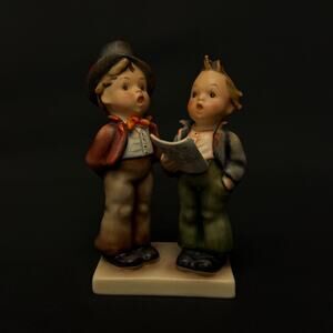 Goebel Hummel Germany #130 "Duet" Two Boys Singing Figurine vintage 5"